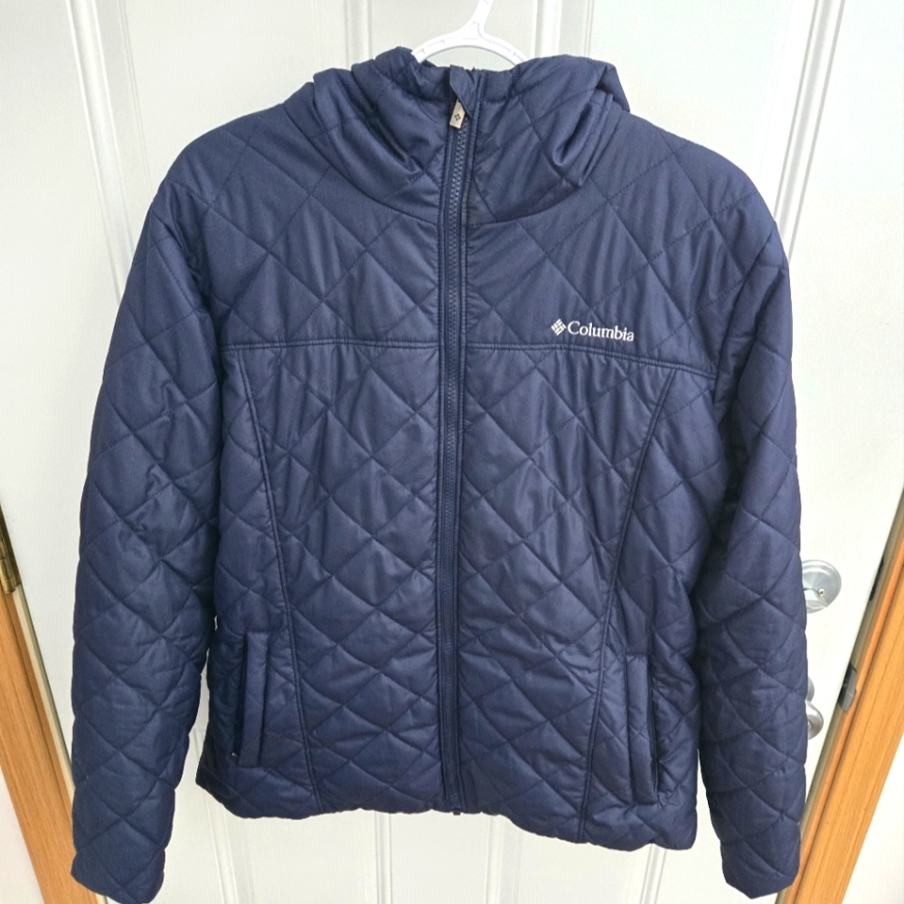 Columbia Blue Puffer Jacket with Hood and Quilted Design